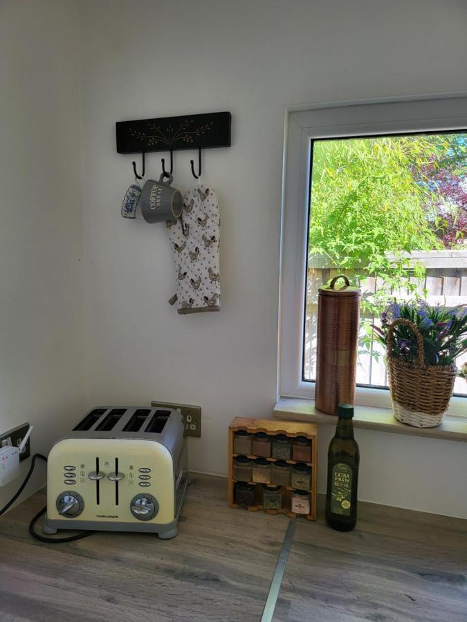רדינג The Apple And Plum Cottage Studio Apartment New מראה חיצוני תמונה